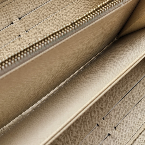 Louis Vuitton Damier Azur Zippy Long Wallet. Authentic.... - Picture 11 of 14